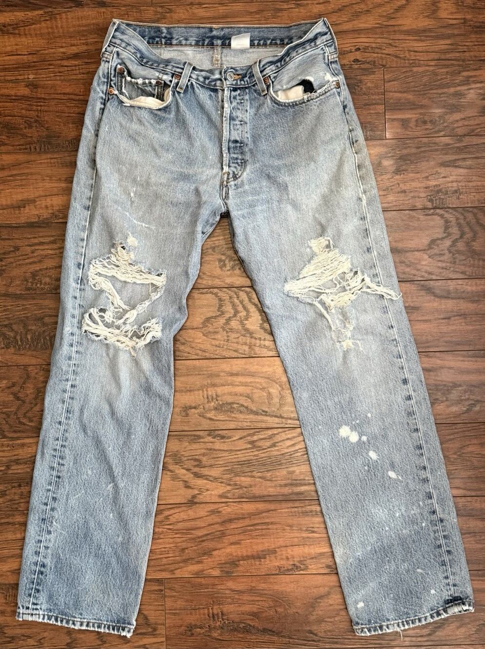 Levis 501 Button Fly Jeans 34x32 Tag Fits 32x31 Distressed Destroyed Knees